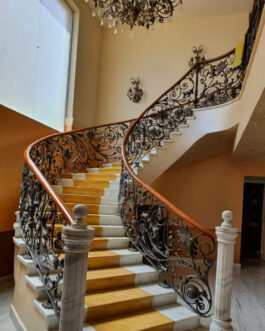 Railing 13